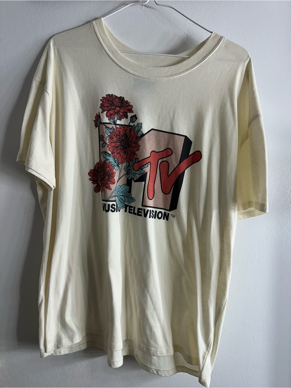 MTV Graphic Tee - Cream with Red Floral Logo